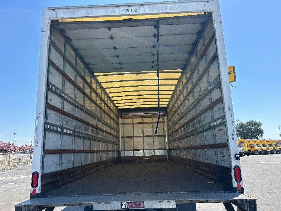 Medium Duty Box Truck-Light and Medium Duty Trucks-Freightliner-2019-M2-Fresno-CA-275,793\n\t\tmiles-$ 34,000 - Image 8