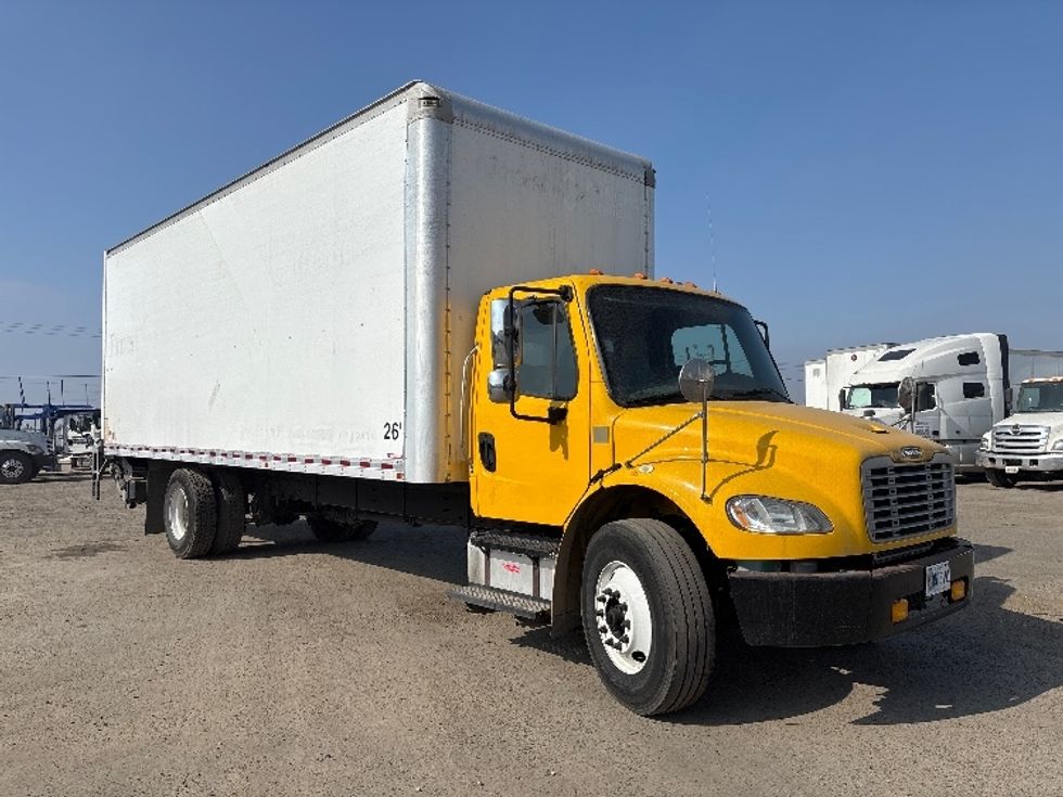 Medium Duty Box Truck-Light and Medium Duty Trucks-Freightliner-2019-M2-Fresno-CA-297,520\n\t\tmiles-$ 24,250 - Image 1