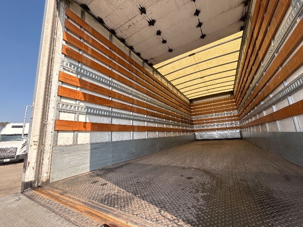 Medium Duty Box Truck-Light and Medium Duty Trucks-Freightliner-2019-M2-Fresno-CA-297,520\n\t\tmiles-$ 24,250 - Image 11