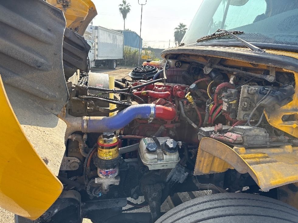 Medium Duty Box Truck-Light and Medium Duty Trucks-Freightliner-2019-M2-Fresno-CA-297,520\n\t\tmiles-$ 24,250 - Image 23