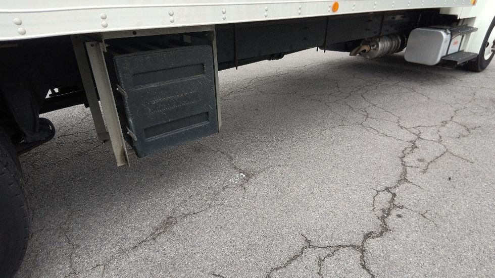 Medium Duty Box Truck-Light and Medium Duty Trucks-Freightliner-2019-M2-Gadsden-AL-170,788\n\t\tmiles-$ 49,250 - Image 14