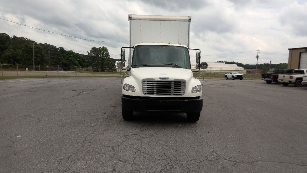 Medium Duty Box Truck-Light and Medium Duty Trucks-Freightliner-2019-M2-Gadsden-AL-170,788\n\t\tmiles-$ 49,250 - Image 2
