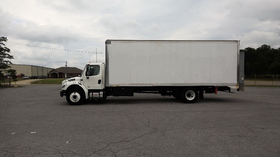 Medium Duty Box Truck-Light and Medium Duty Trucks-Freightliner-2019-M2-Gadsden-AL-170,788\n\t\tmiles-$ 49,250 - Image 4
