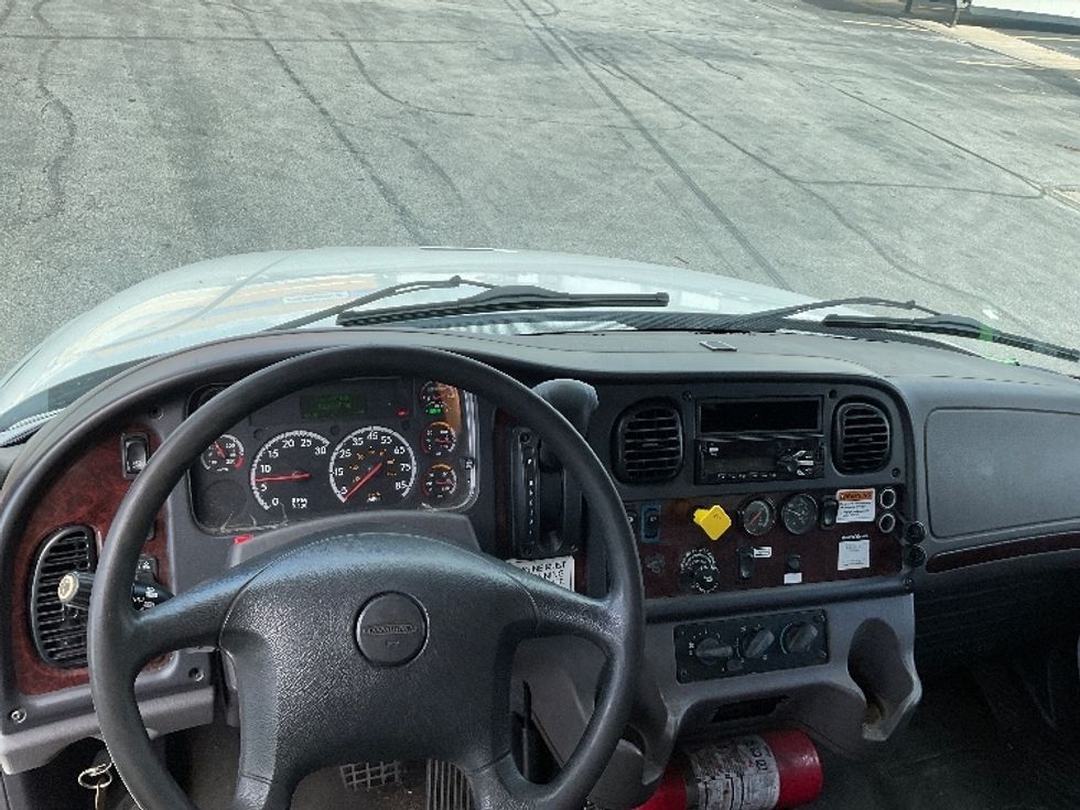 Medium Duty Box Truck-Light and Medium Duty Trucks-Freightliner-2019-M2-Gahanna-OH-262,389\n\t\tmiles-$ 38,750 - Image 18