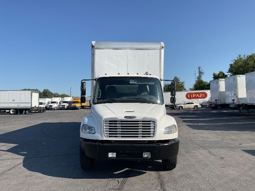 Medium Duty Box Truck-Light and Medium Duty Trucks-Freightliner-2019-M2-Gahanna-OH-272,770\n\t\tmiles-$ 29,250 - Image 2