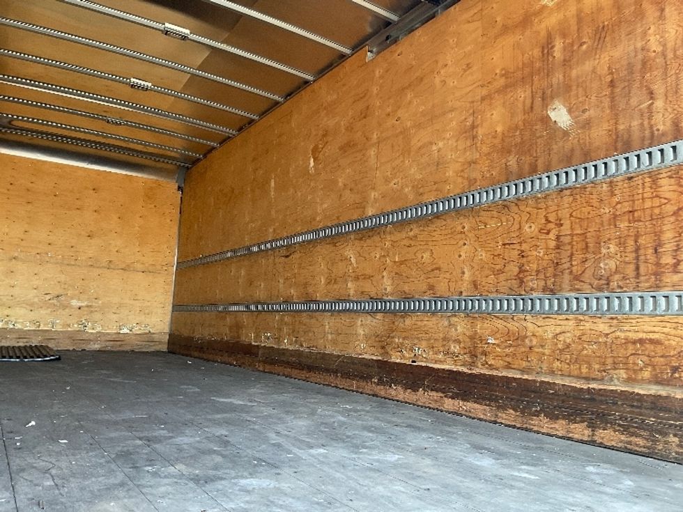 Medium Duty Box Truck-Light and Medium Duty Trucks-Freightliner-2019-M2-Gahanna-OH-280,737\n\t\tmiles-$ 26,250 - Image 11