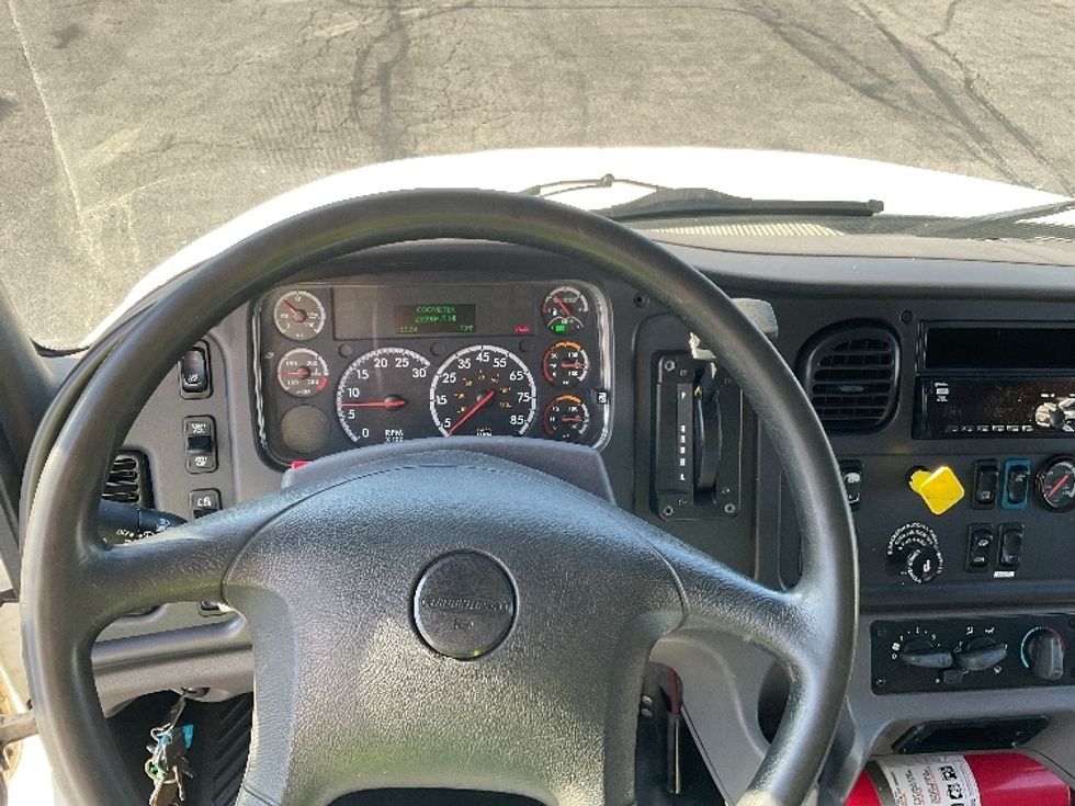 Medium Duty Box Truck-Light and Medium Duty Trucks-Freightliner-2019-M2-Gahanna-OH-280,737\n\t\tmiles-$ 26,250 - Image 18