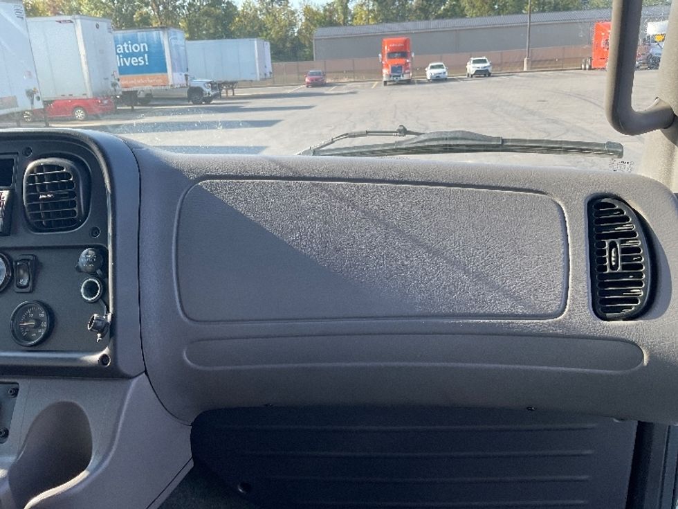 Medium Duty Box Truck-Light and Medium Duty Trucks-Freightliner-2019-M2-Gahanna-OH-280,737\n\t\tmiles-$ 26,250 - Image 21