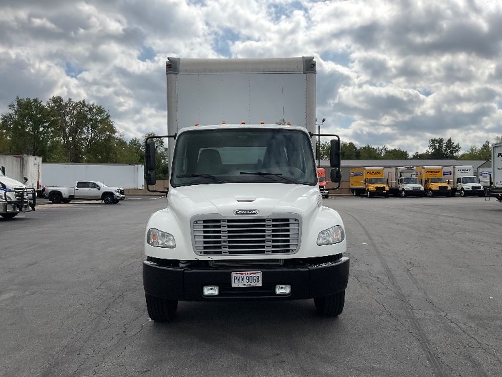 Medium Duty Box Truck-Light and Medium Duty Trucks-Freightliner-2019-M2-Gahanna-OH-345,266\n\t\tmiles-$ 21,250 - Image 2