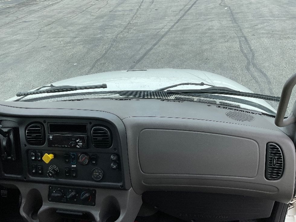 Medium Duty Box Truck-Light and Medium Duty Trucks-Freightliner-2019-M2-Gahanna-OH-345,266\n\t\tmiles-$ 21,250 - Image 21