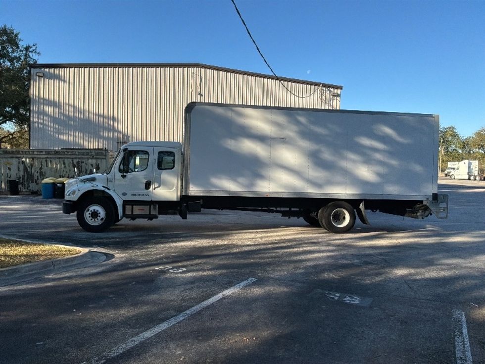 Medium Duty Box Truck-Light and Medium Duty Trucks-Freightliner-2019-M2-Gainesville-FL-142,375\n\t\tmiles-$ 60,250 - Image 4