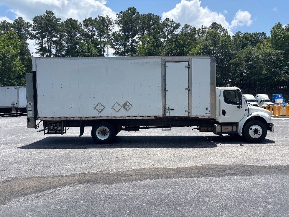 Medium Duty Box Truck-Light and Medium Duty Trucks-Freightliner-2019-M2-Gainesville-GA-214,423\n\t\tmiles-$ 46,750 - Image 15