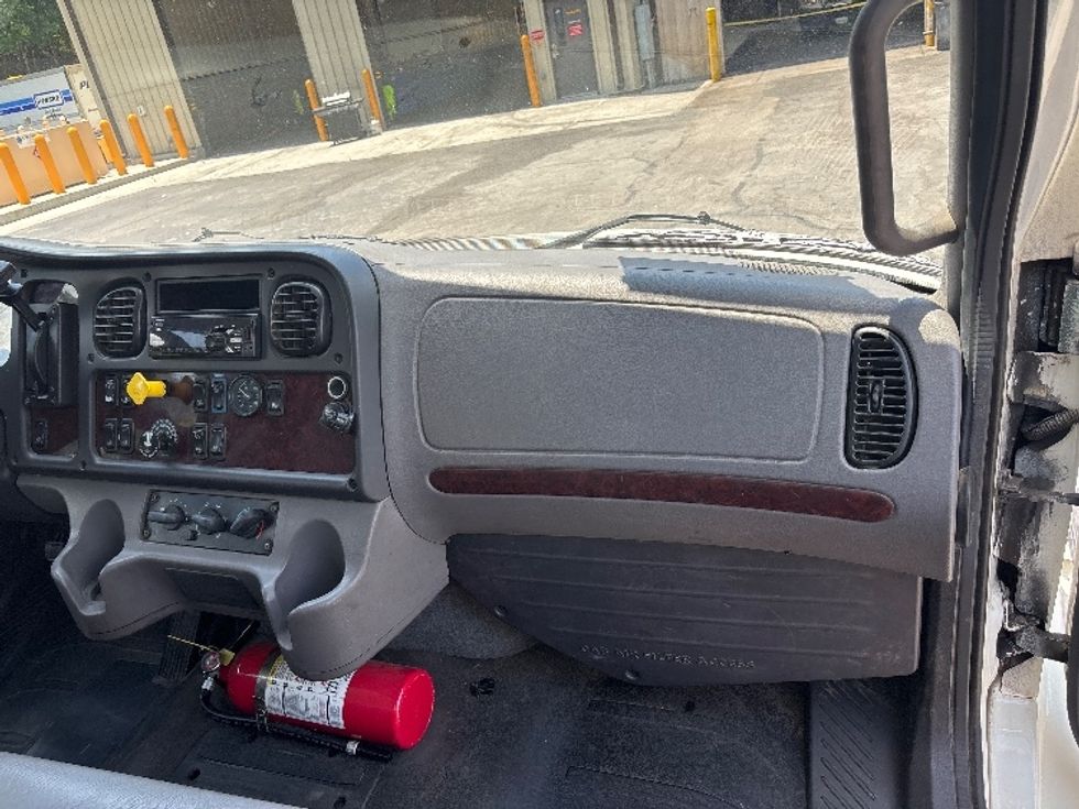 Medium Duty Box Truck-Light and Medium Duty Trucks-Freightliner-2019-M2-Gainesville-GA-214,423\n\t\tmiles-$ 46,750 - Image 21