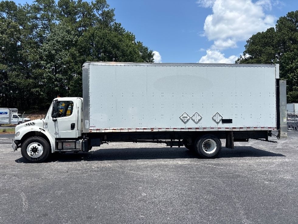 Medium Duty Box Truck-Light and Medium Duty Trucks-Freightliner-2019-M2-Gainesville-GA-214,423\n\t\tmiles-$ 46,750 - Image 4