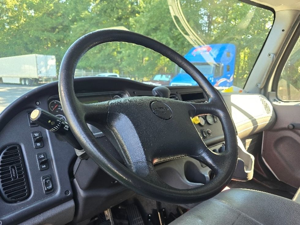 Medium Duty Box Truck-Light and Medium Duty Trucks-Freightliner-2019-M2-Gainesville-GA-239,882\n\t\tmiles-$ 45,250 - Image 17