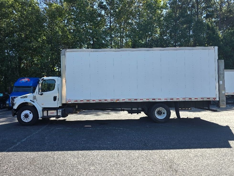 Medium Duty Box Truck-Light and Medium Duty Trucks-Freightliner-2019-M2-Gainesville-GA-239,882\n\t\tmiles-$ 45,250 - Image 4