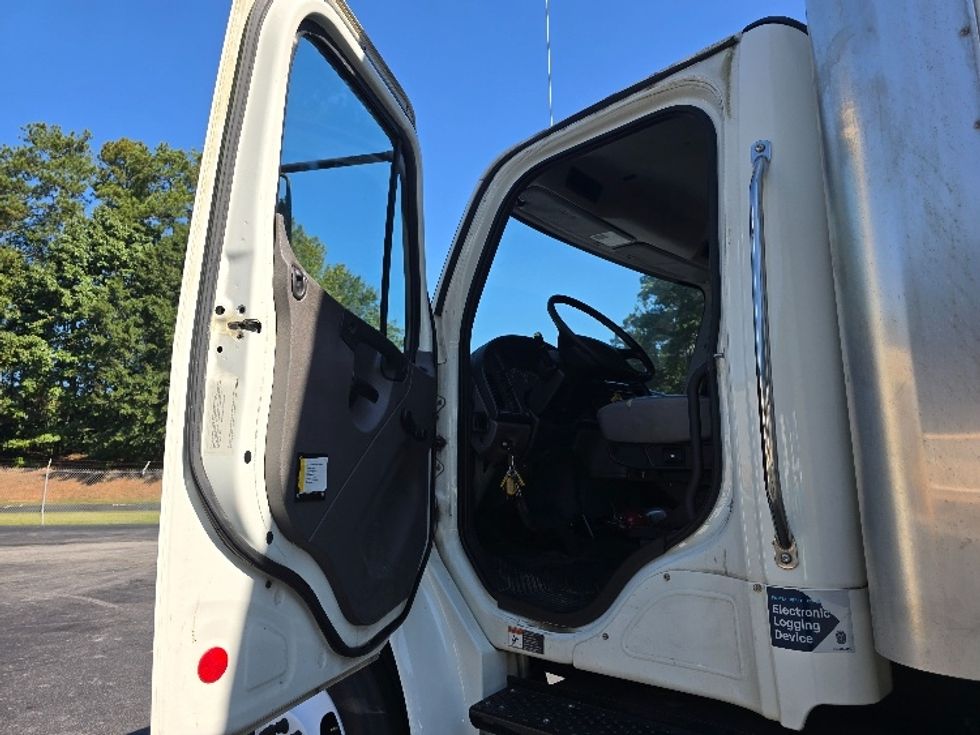 Medium Duty Box Truck-Light and Medium Duty Trucks-Freightliner-2019-M2-Gainesville-GA-283,229\n\t\tmiles-$ 35,750 - Image 16