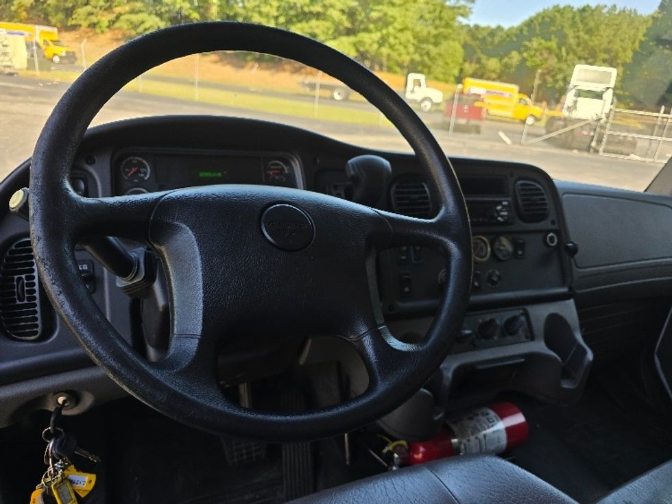 Medium Duty Box Truck-Light and Medium Duty Trucks-Freightliner-2019-M2-Gainesville-GA-283,229\n\t\tmiles-$ 35,750 - Image 18