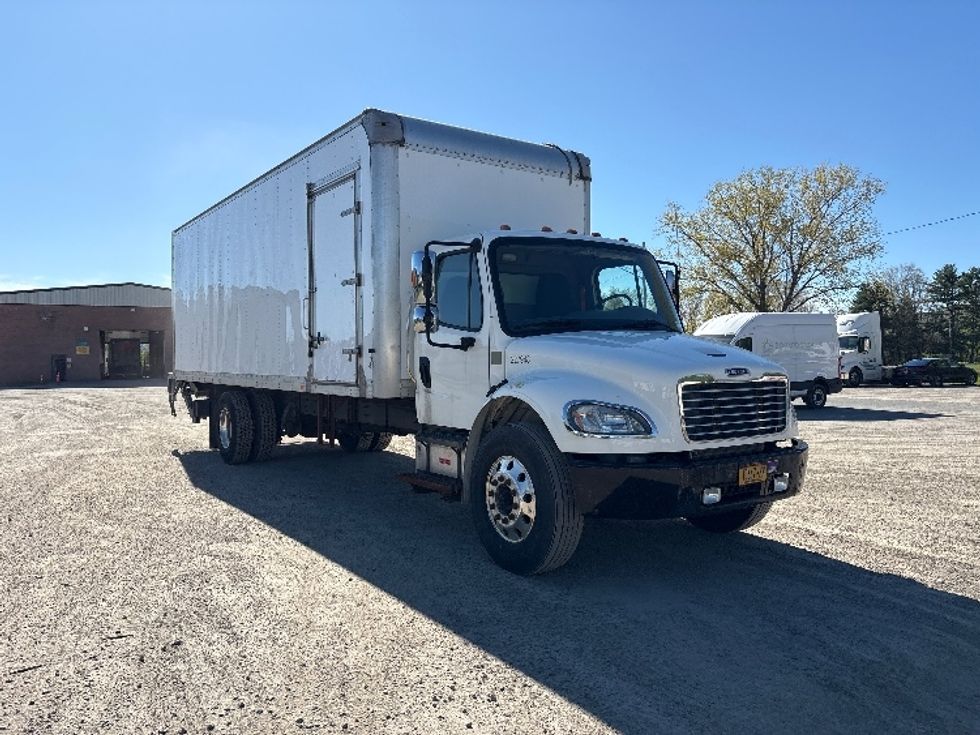 Medium Duty Box Truck-Light and Medium Duty Trucks-Freightliner-2019-M2-Gansevoort-NY-147,436\n\t\tmiles-$ 56,000 - Image 1