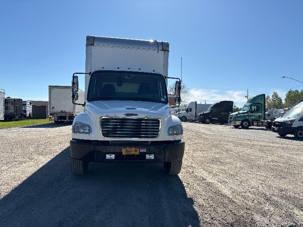 Medium Duty Box Truck-Light and Medium Duty Trucks-Freightliner-2019-M2-Gansevoort-NY-147,436\n\t\tmiles-$ 56,000 - Image 2