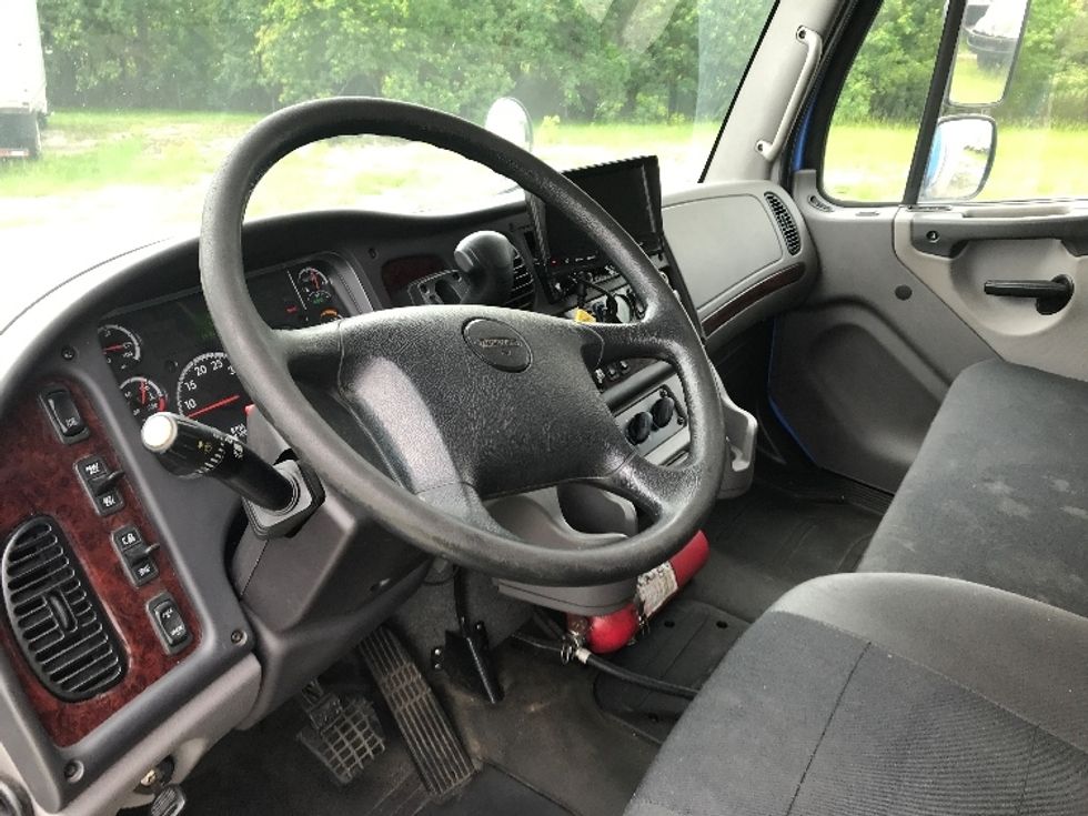 Medium Duty Box Truck-Light and Medium Duty Trucks-Freightliner-2019-M2-Garden City-GA-140,602\n\t\tmiles-$ 60,250 - Image 14