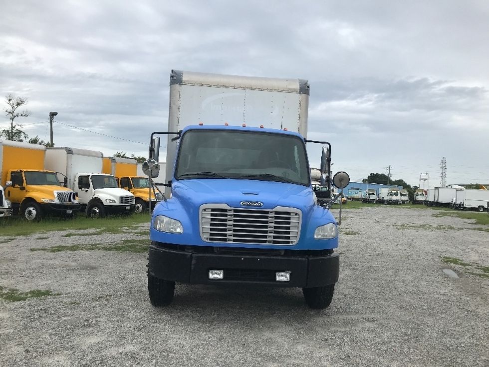 2019 Freightliner M2 106 Medium Duty photo 2