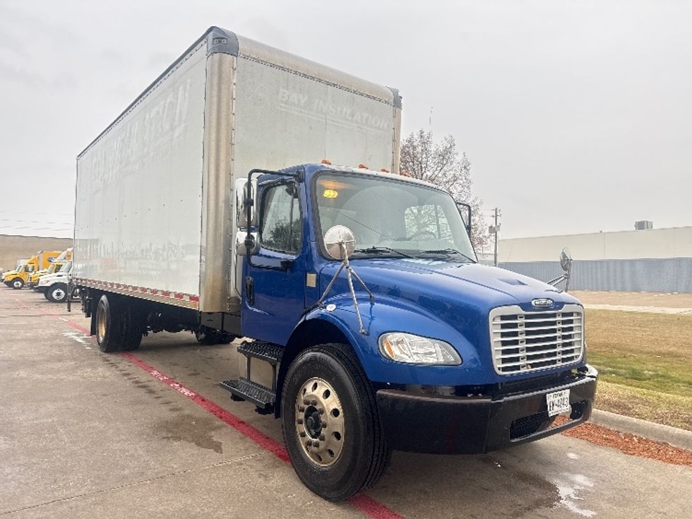 Medium Duty Box Truck-Light and Medium Duty Trucks-Freightliner-2019-M2-Garland-TX-179,489\n\t\tmiles-$ 52,250 - Image 1