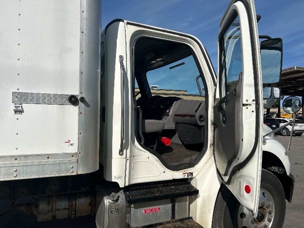 Medium Duty Box Truck-Light and Medium Duty Trucks-Freightliner-2019-M2-Geneva-NY-131,876\n\t\tmiles-$ 40,750 - Image 20