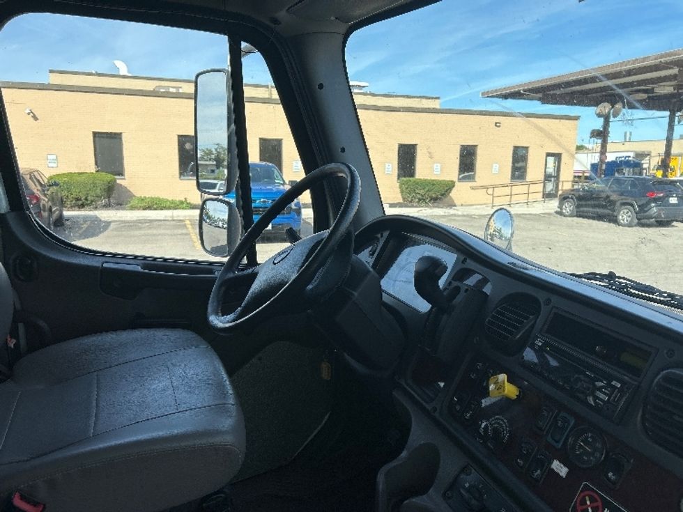 Medium Duty Box Truck-Light and Medium Duty Trucks-Freightliner-2019-M2-Geneva-NY-131,876\n\t\tmiles-$ 40,750 - Image 22