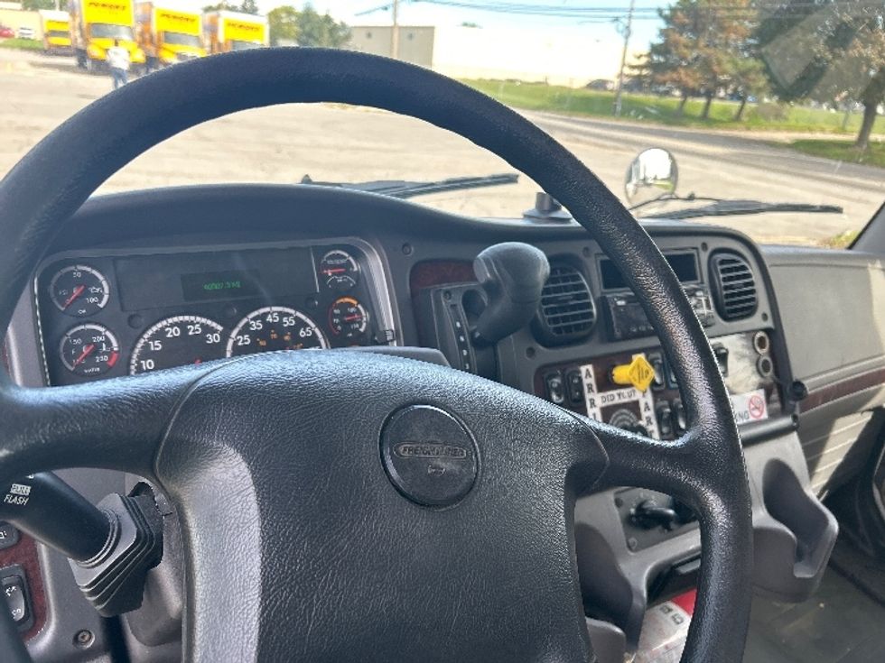 Medium Duty Box Truck-Light and Medium Duty Trucks-Freightliner-2019-M2-Geneva-NY-166,495\n\t\tmiles-$ 37,750 - Image 16
