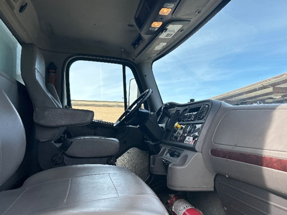 Medium Duty Box Truck-Light and Medium Duty Trucks-Freightliner-2019-M2-Geneva-NY-166,495\n\t\tmiles-$ 37,750 - Image 20