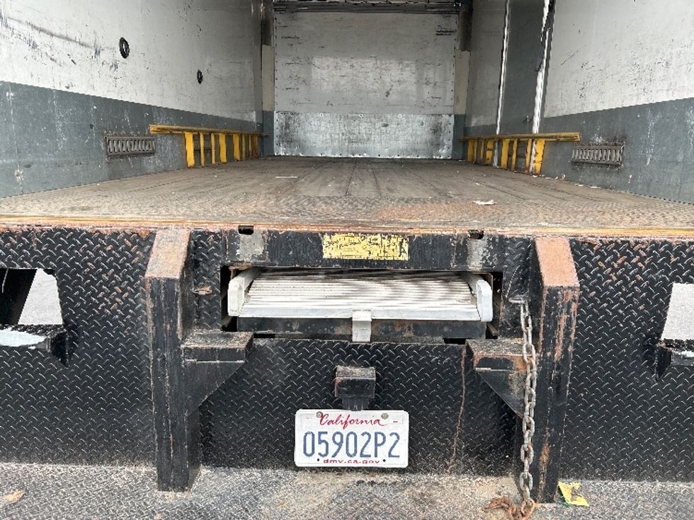Medium Duty Box Truck-Light and Medium Duty Trucks-Freightliner-2019-M2-Gilroy-CA-144,603\n\t\tmiles-$ 38,000 - Image 10