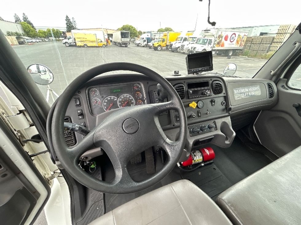 Medium Duty Box Truck-Light and Medium Duty Trucks-Freightliner-2019-M2-Gilroy-CA-144,603\n\t\tmiles-$ 38,000 - Image 17