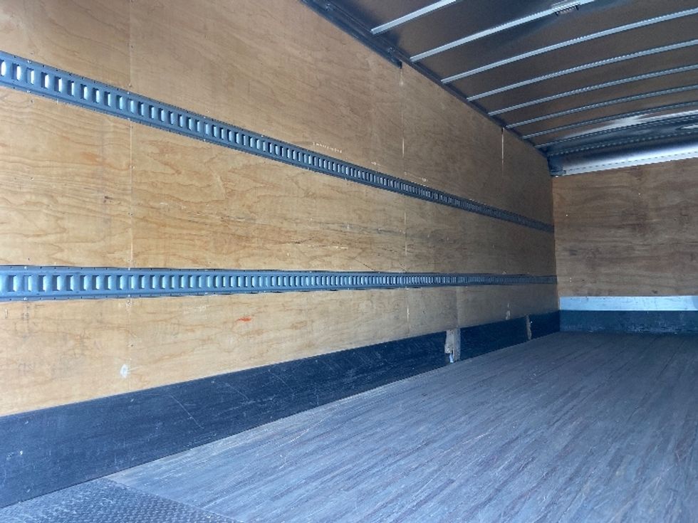 Medium Duty Box Truck-Light and Medium Duty Trucks-Freightliner-2019-M2-Grand Prairie-TX-152,393\n\t\tmiles-$ 56,750 - Image 11