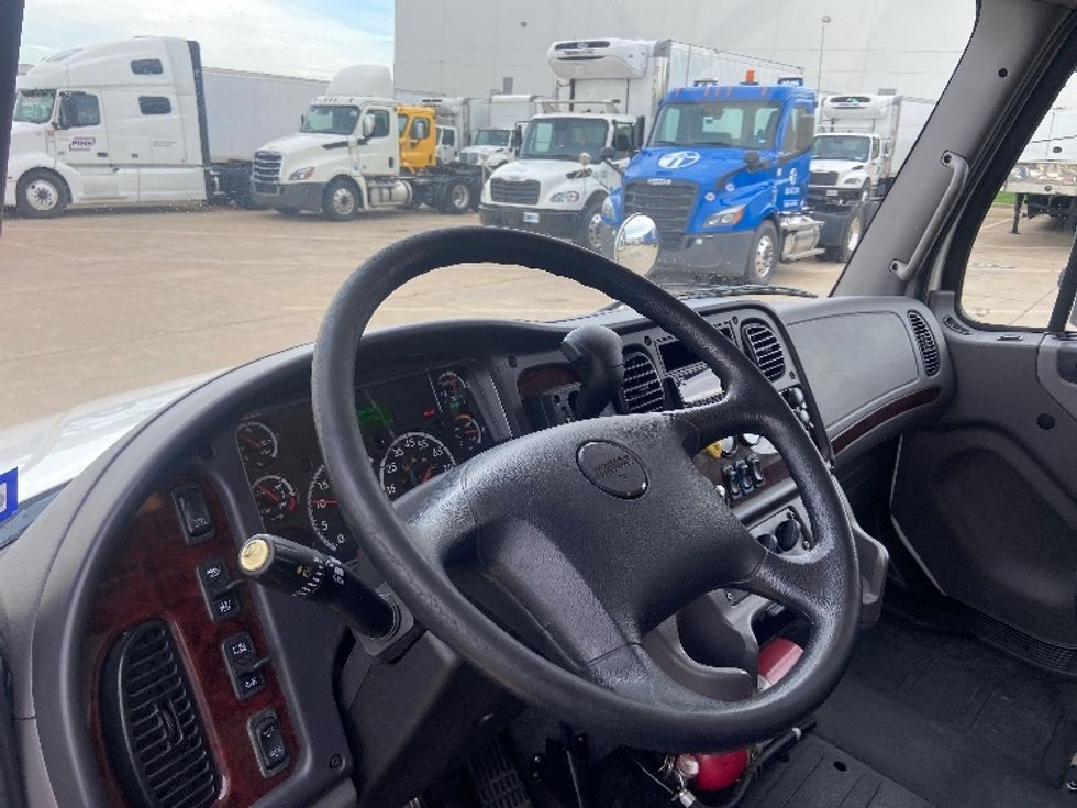 Medium Duty Box Truck-Light and Medium Duty Trucks-Freightliner-2019-M2-Grand Prairie-TX-152,393\n\t\tmiles-$ 56,750 - Image 17