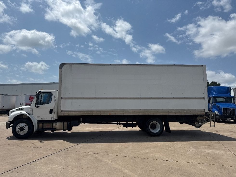Medium Duty Box Truck-Light and Medium Duty Trucks-Freightliner-2019-M2-Grand Prairie-TX-170,814\n\t\tmiles-$ 52,750 - Image 4