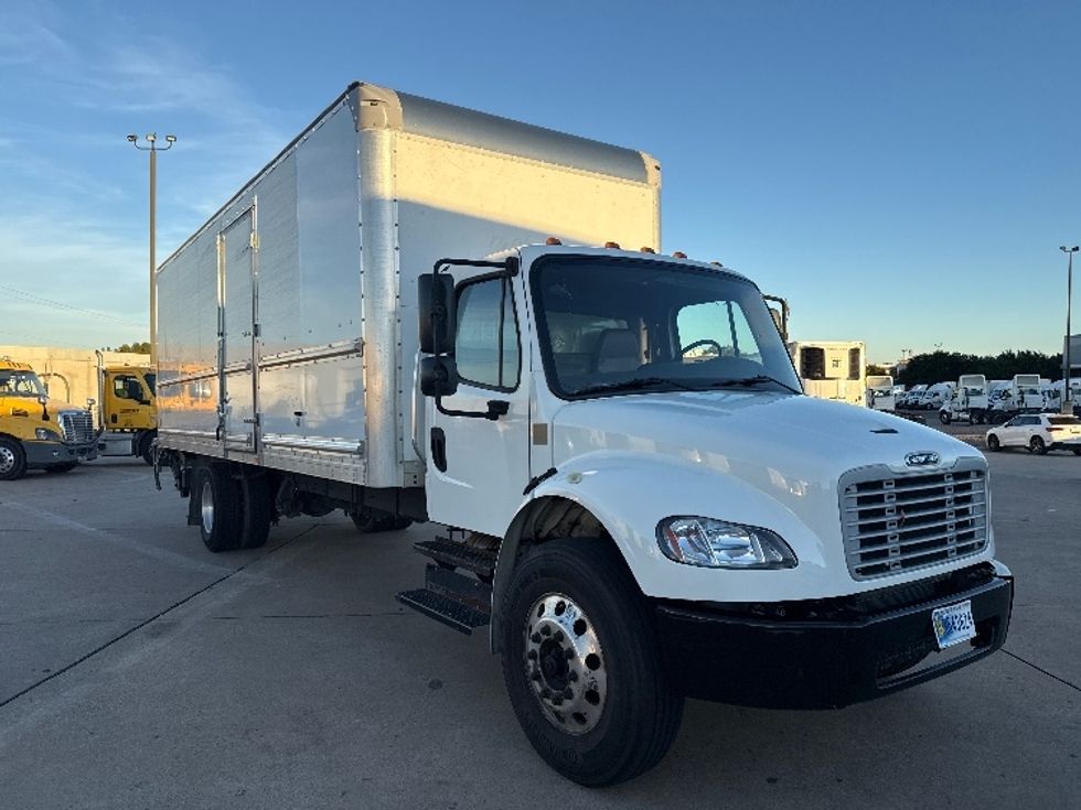 Medium Duty Box Truck-Light and Medium Duty Trucks-Freightliner-2019-M2-Grand Prairie-TX-180,205\n\t\tmiles-$ 52,250 - Image 1