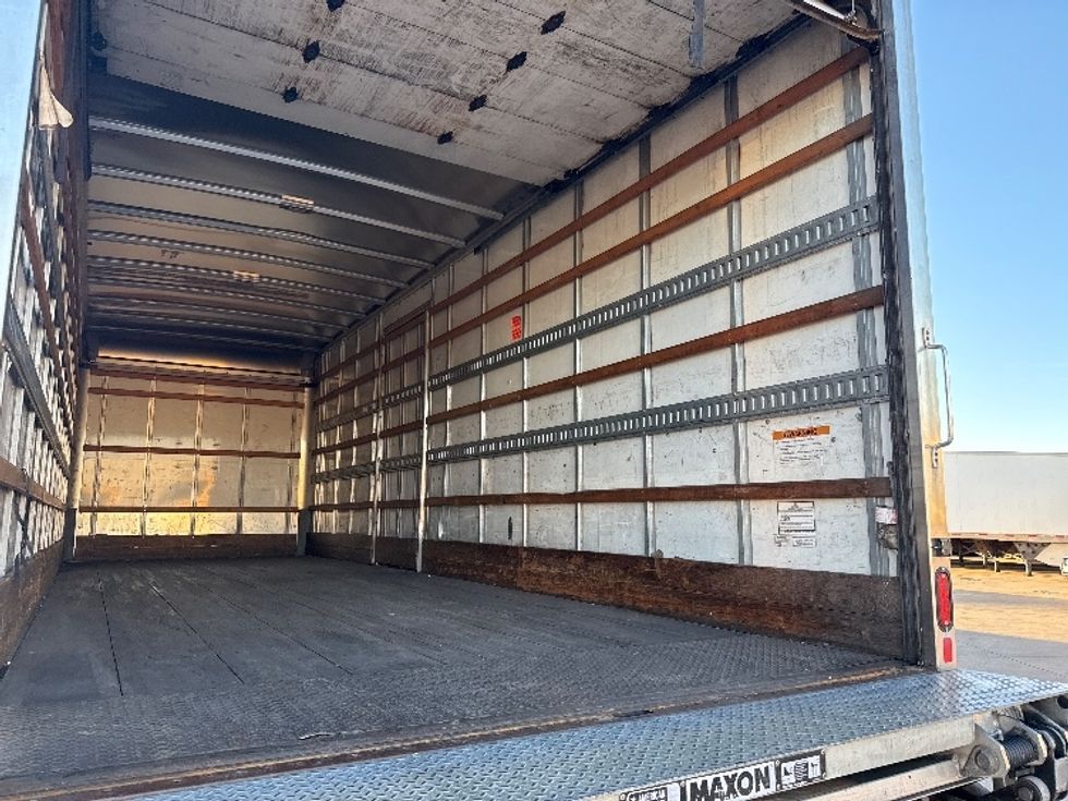 Medium Duty Box Truck-Light and Medium Duty Trucks-Freightliner-2019-M2-Grand Prairie-TX-180,205\n\t\tmiles-$ 52,250 - Image 12