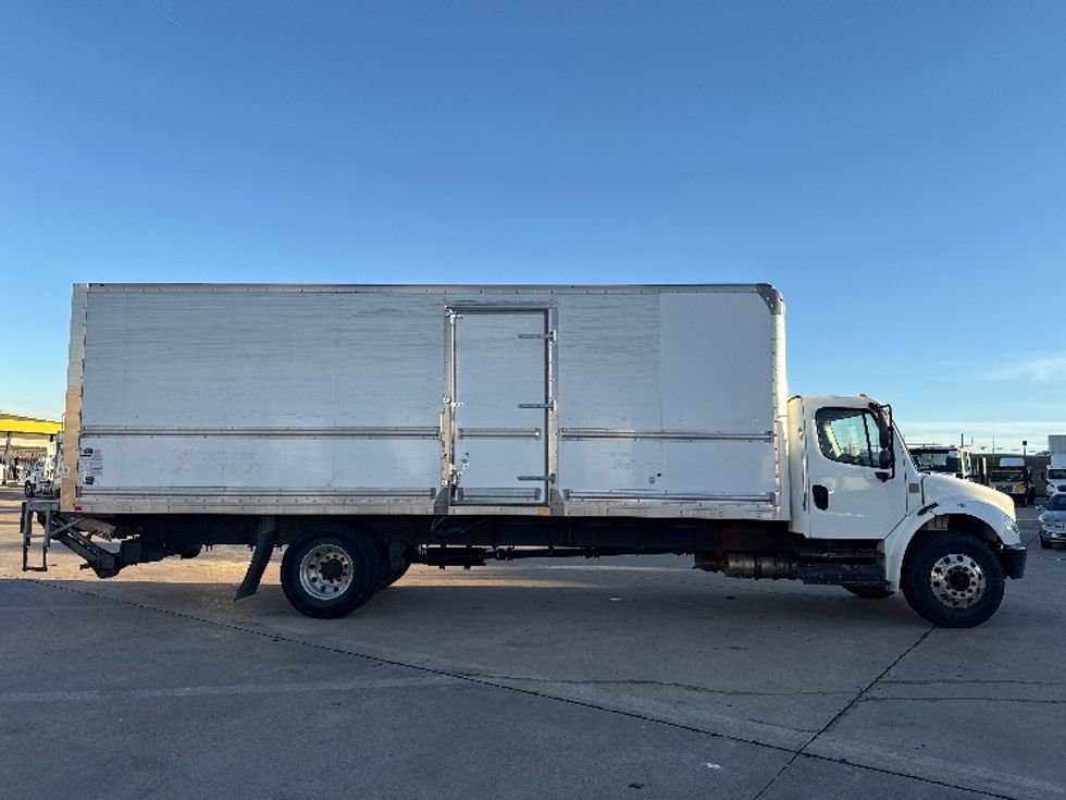 Medium Duty Box Truck-Light and Medium Duty Trucks-Freightliner-2019-M2-Grand Prairie-TX-180,205\n\t\tmiles-$ 52,250 - Image 15