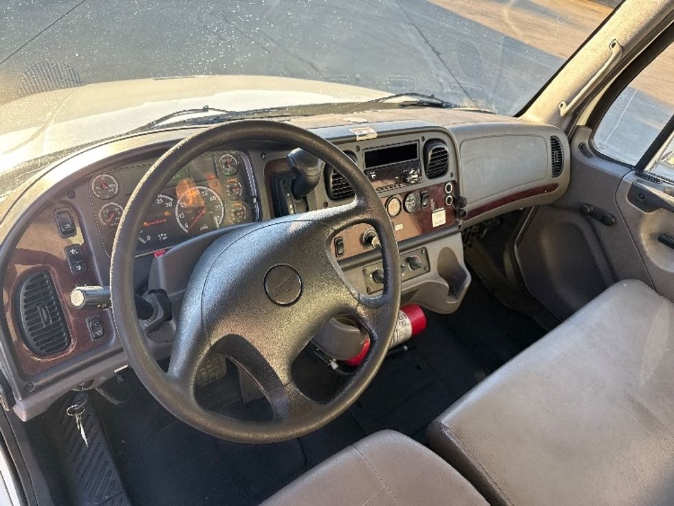 Medium Duty Box Truck-Light and Medium Duty Trucks-Freightliner-2019-M2-Grand Prairie-TX-180,205\n\t\tmiles-$ 52,250 - Image 18
