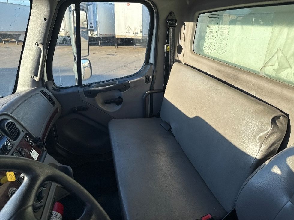 Medium Duty Box Truck-Light and Medium Duty Trucks-Freightliner-2019-M2-Grand Prairie-TX-180,205\n\t\tmiles-$ 52,250 - Image 19