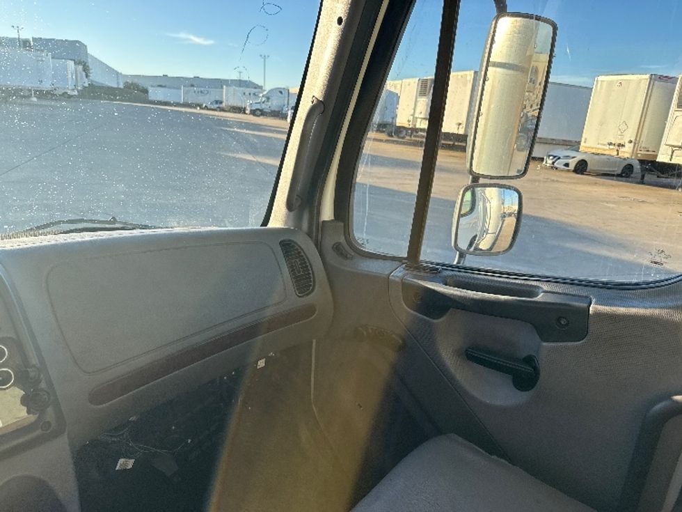 Medium Duty Box Truck-Light and Medium Duty Trucks-Freightliner-2019-M2-Grand Prairie-TX-180,205\n\t\tmiles-$ 52,250 - Image 21