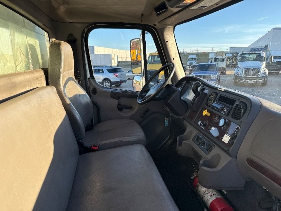 Medium Duty Box Truck-Light and Medium Duty Trucks-Freightliner-2019-M2-Grand Prairie-TX-180,205\n\t\tmiles-$ 52,250 - Image 22