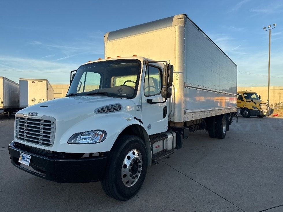 Medium Duty Box Truck-Light and Medium Duty Trucks-Freightliner-2019-M2-Grand Prairie-TX-180,205\n\t\tmiles-$ 52,250 - Image 3