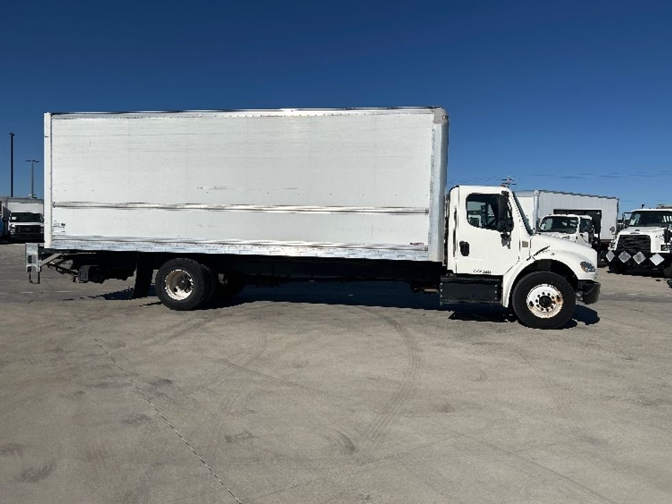 Medium Duty Box Truck-Light and Medium Duty Trucks-Freightliner-2019-M2-Greeley-CO-142,864\n\t\tmiles-$ 52,500 - Image 14