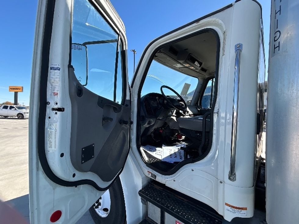 Medium Duty Box Truck-Light and Medium Duty Trucks-Freightliner-2019-M2-Greeley-CO-142,864\n\t\tmiles-$ 52,500 - Image 15