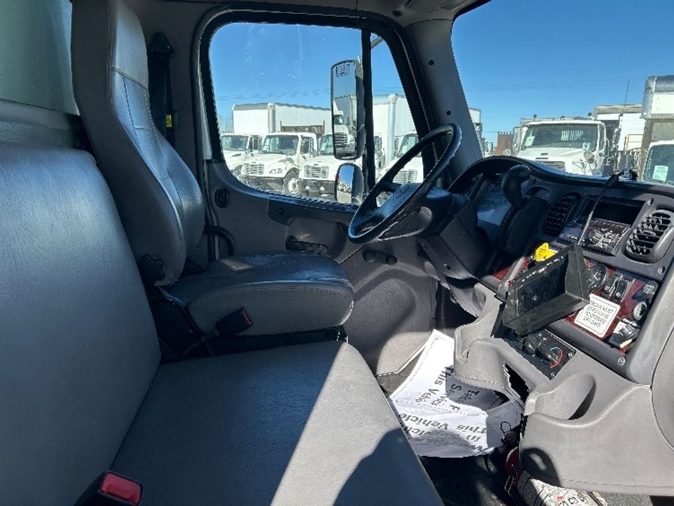 Medium Duty Box Truck-Light and Medium Duty Trucks-Freightliner-2019-M2-Greeley-CO-142,864\n\t\tmiles-$ 52,500 - Image 21