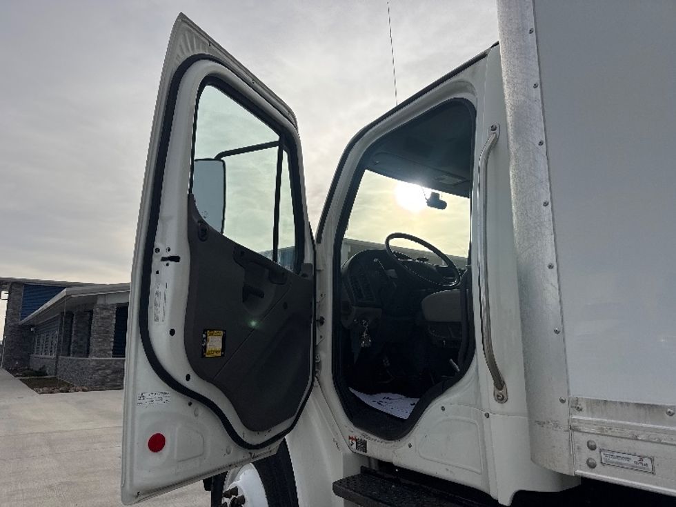Medium Duty Box Truck-Light and Medium Duty Trucks-Freightliner-2019-M2-Greeley-CO-41,755\n\t\tmiles-$ 62,500 - Image 16
