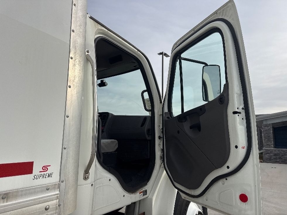 Medium Duty Box Truck-Light and Medium Duty Trucks-Freightliner-2019-M2-Greeley-CO-41,755\n\t\tmiles-$ 62,500 - Image 20