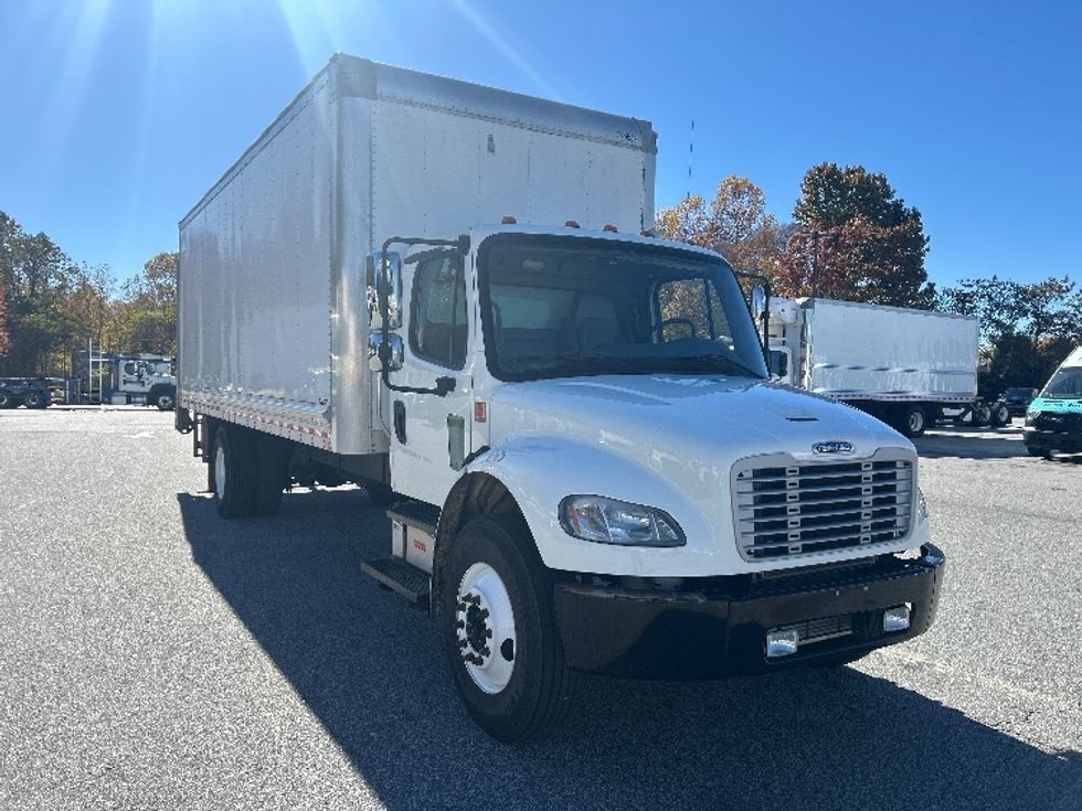 Medium Duty Box Truck-Light and Medium Duty Trucks-Freightliner-2019-M2-Greensboro-NC-136,208\n\t\tmiles-$ 50,500 - Image 1